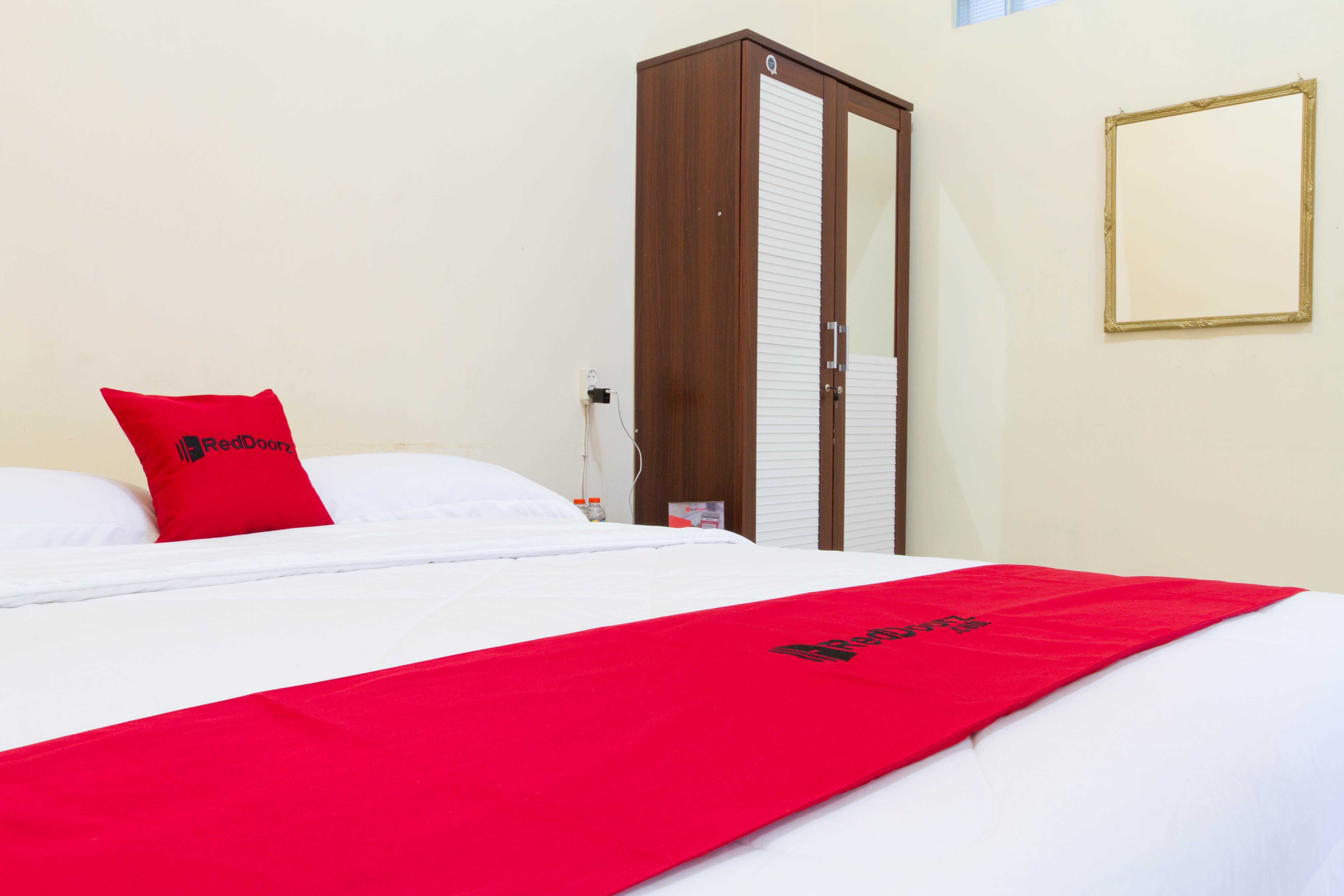 Reddoorz @ Pataruman Garut Εξωτερικό φωτογραφία