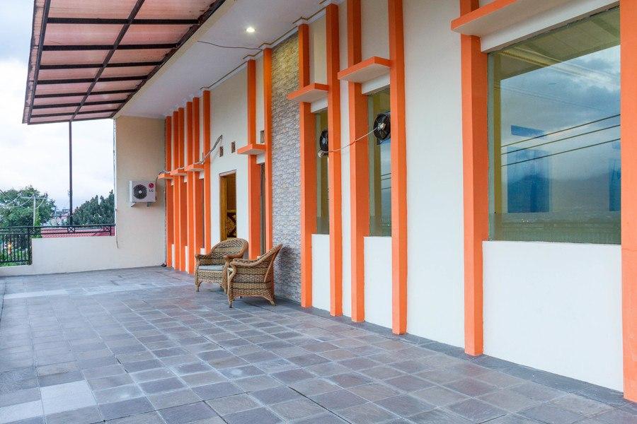 Reddoorz @ Pataruman Garut Εξωτερικό φωτογραφία