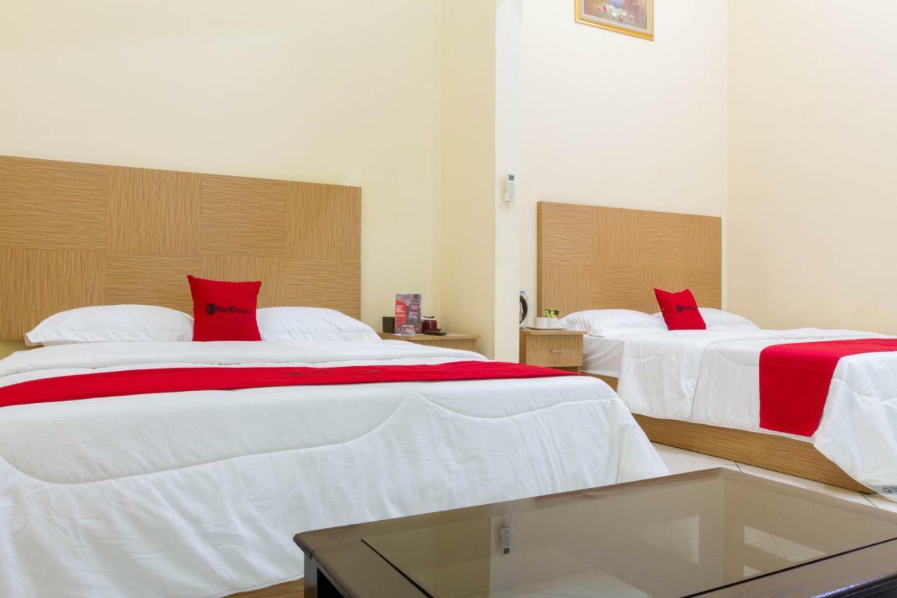 Reddoorz @ Pataruman Garut Εξωτερικό φωτογραφία
